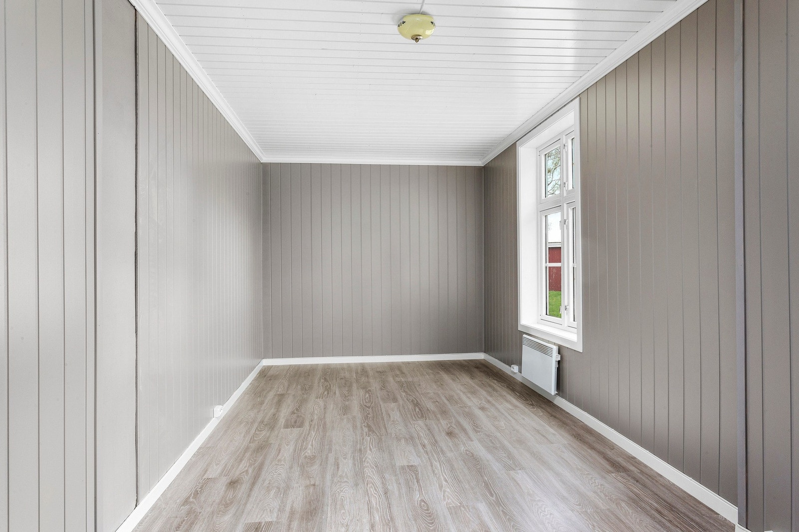 Soverom/kontor i hovedhuset Galleribilde