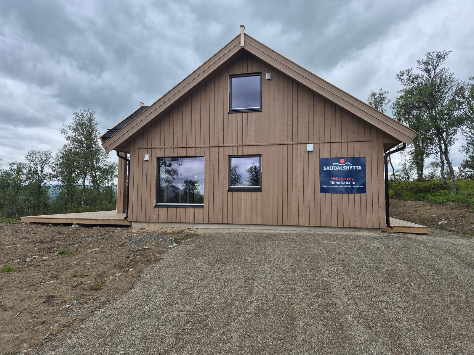 Romslig tomt, gir god plass ved hytta. Galleribilde
