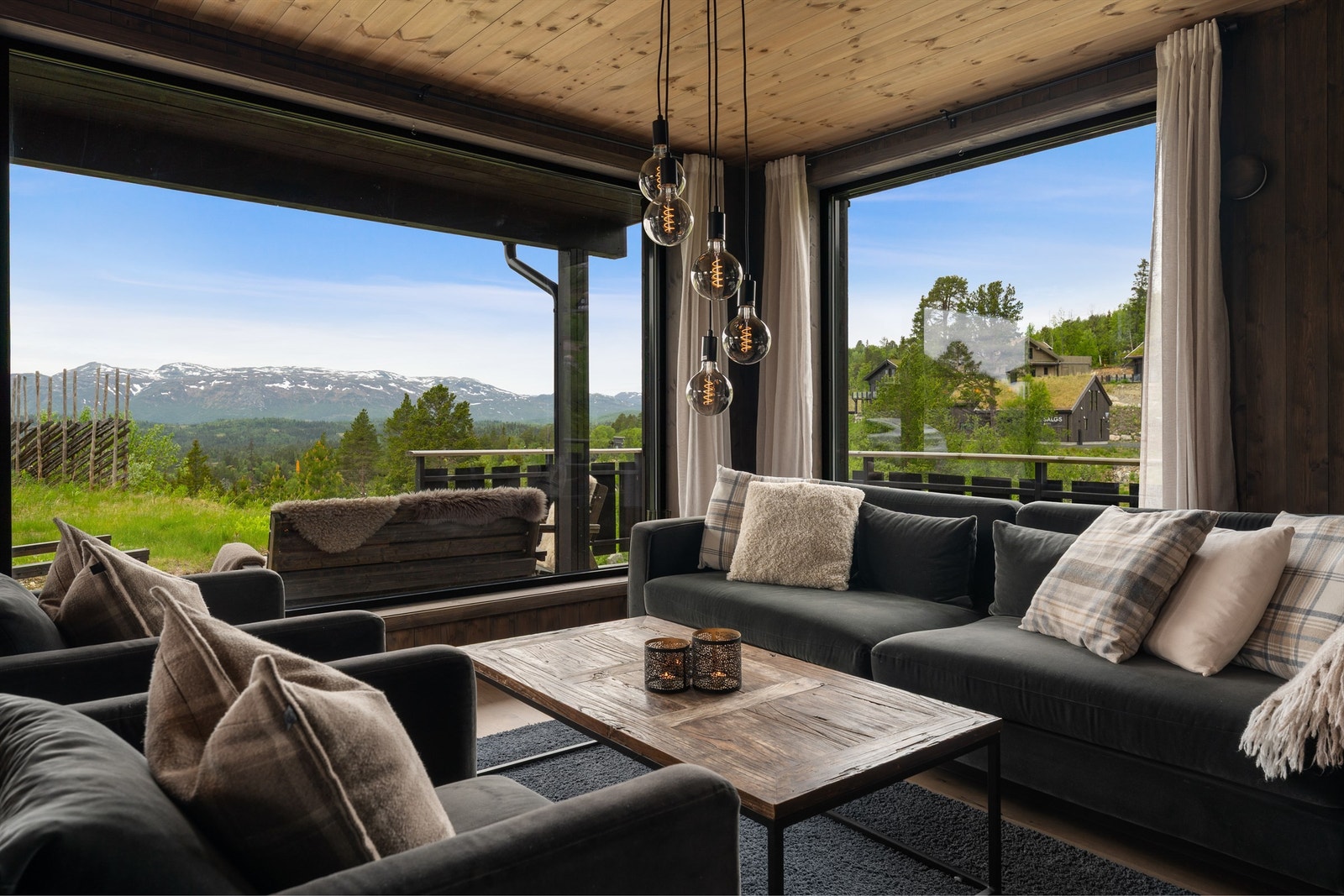 Lekker hytte oppført i 2022. Foto: Fjellmedia Galleribilde