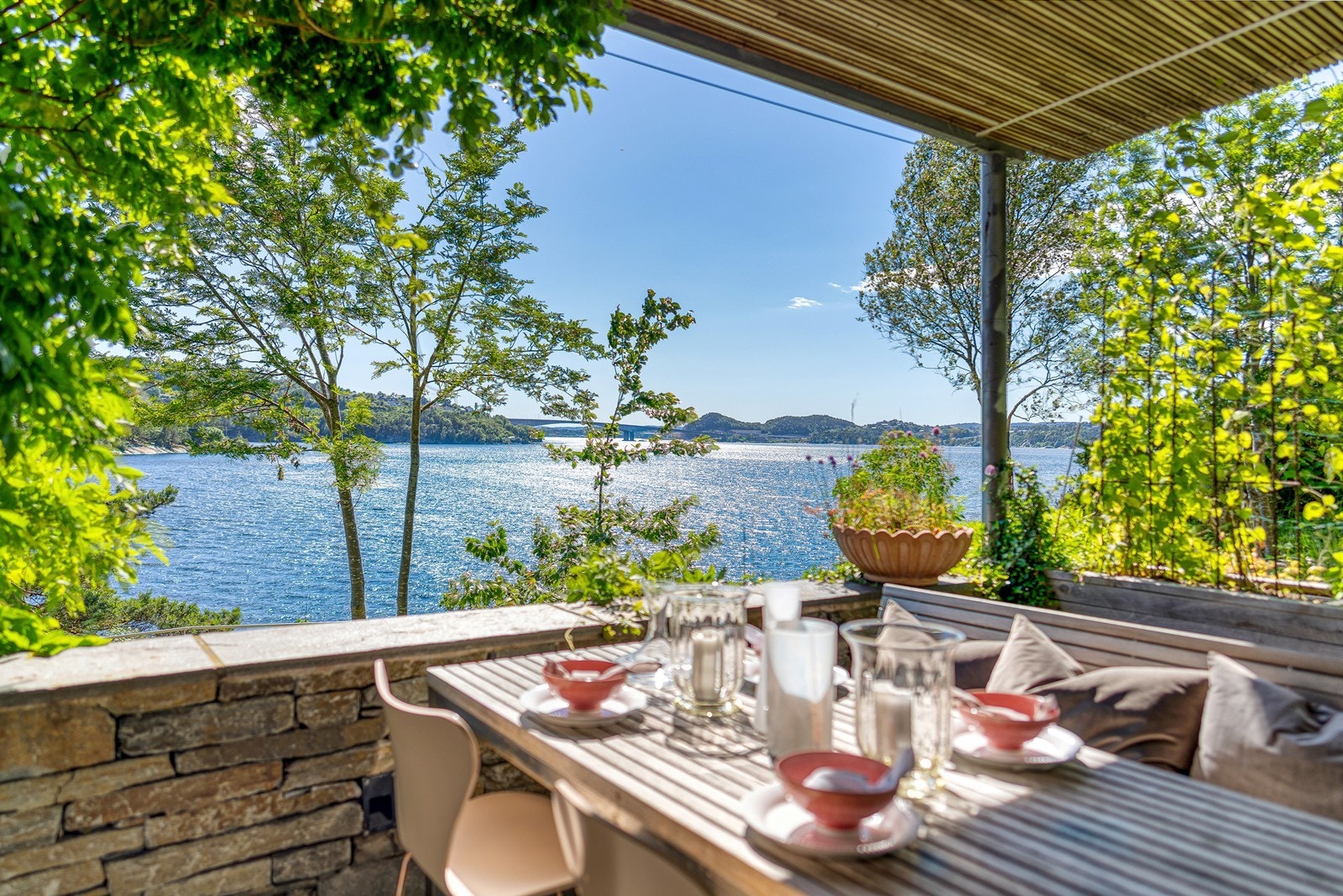Spis middagen ute i frisk natur! Galleribilde