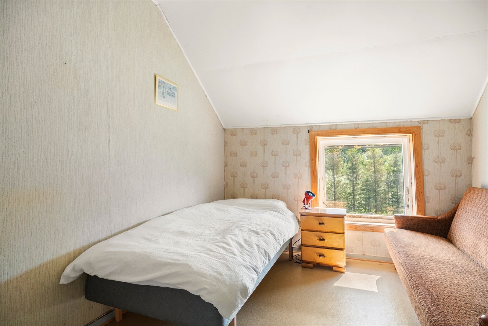 Soverom 2 av 4 i loftsetasje. Galleribilde
