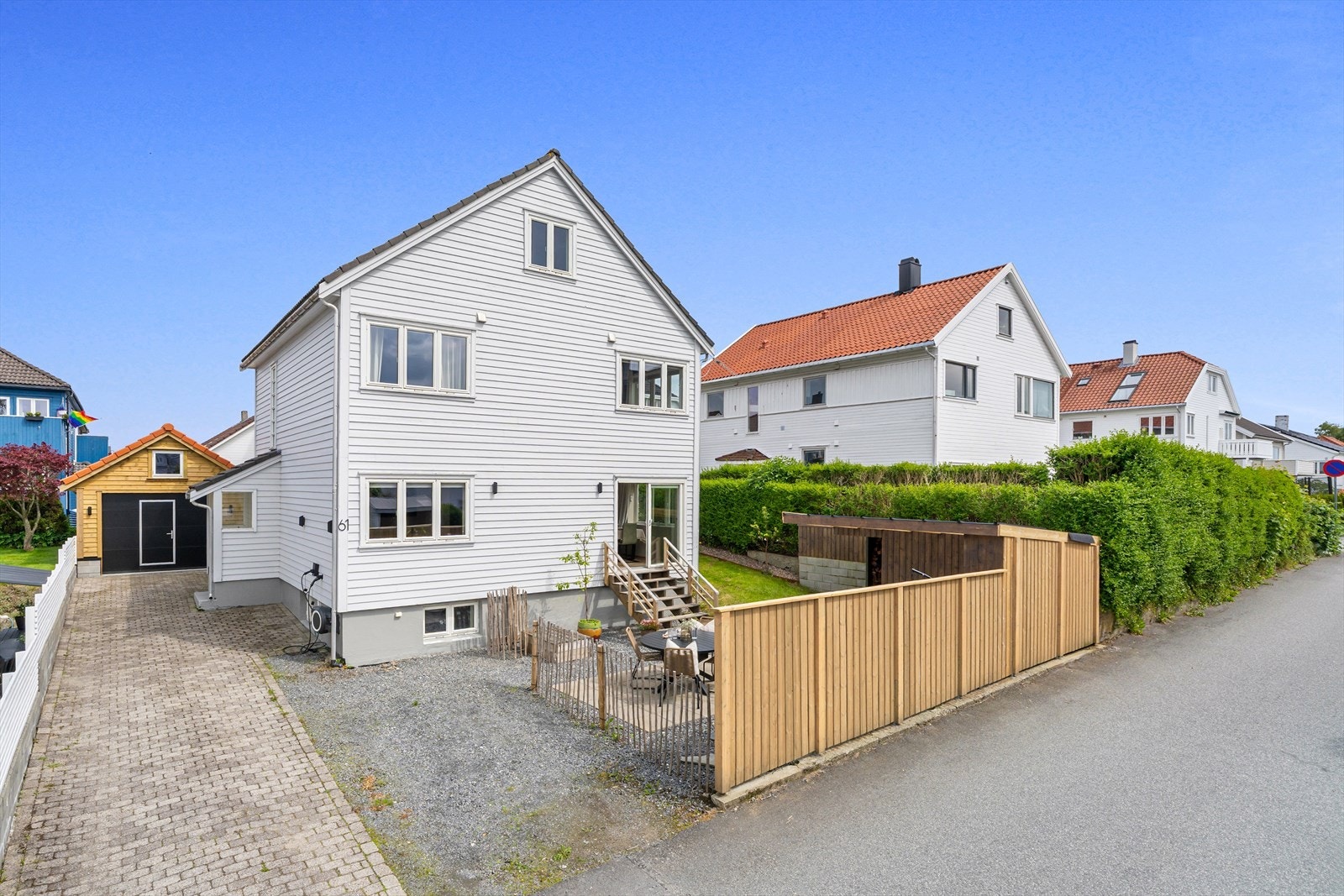EiendomsMegler 1 Stavanger Kampen - Innholdsrik enebolig sentralt på Kampen | 3 soverom |