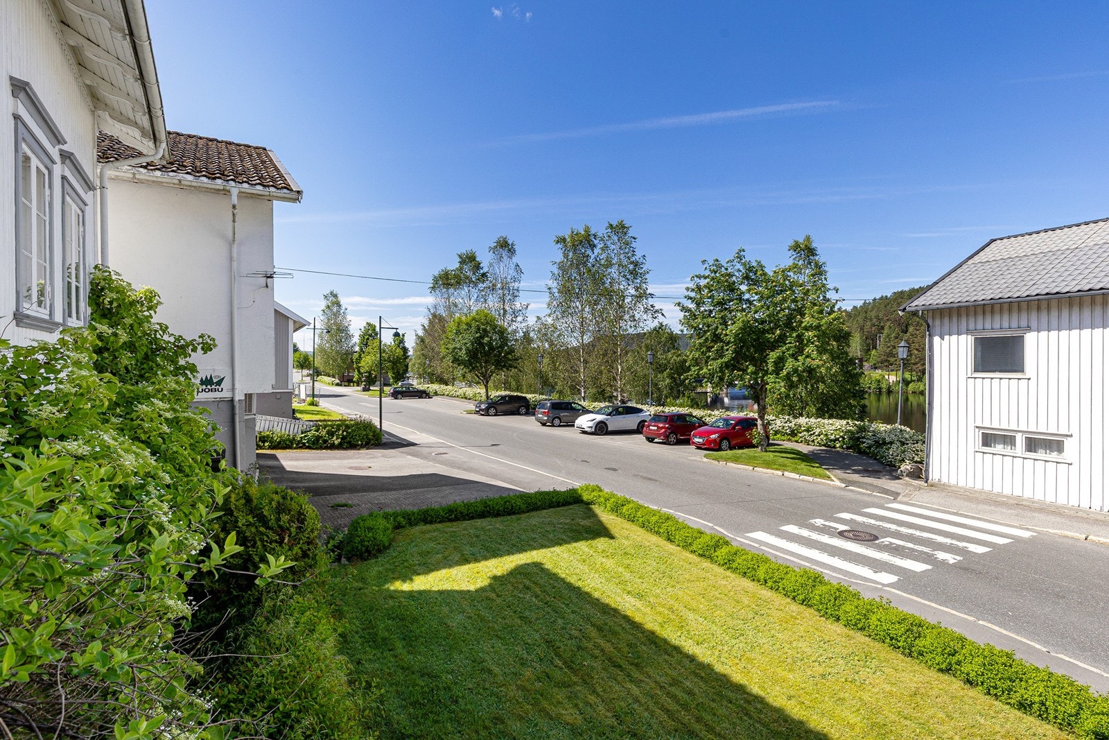 Mer sentralt i Åmli sentrum kommer du ikke. Galleribilde