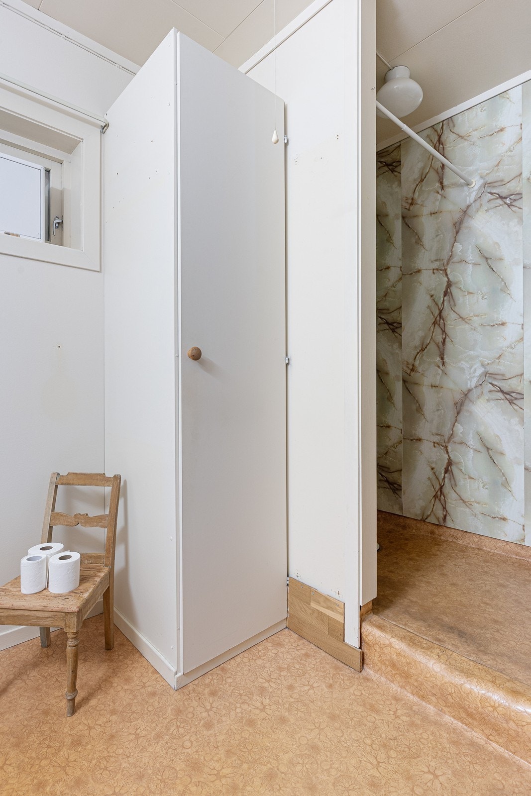 Badet er fungerende, men samtidig noe klar for en liten oppgradering etter hvert. Galleribilde