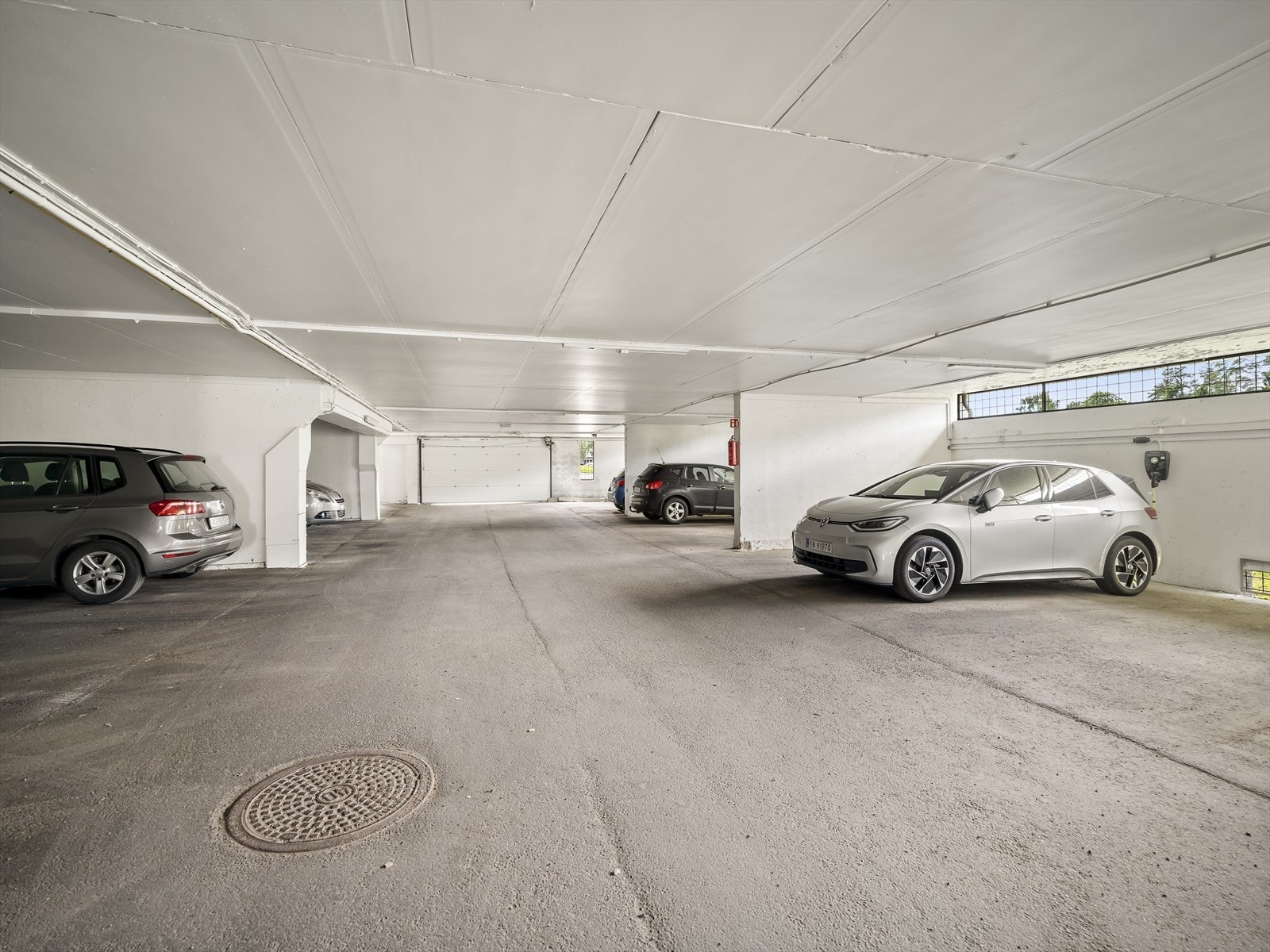 Leiligheten disponerer en garasjeplass. Galleribilde