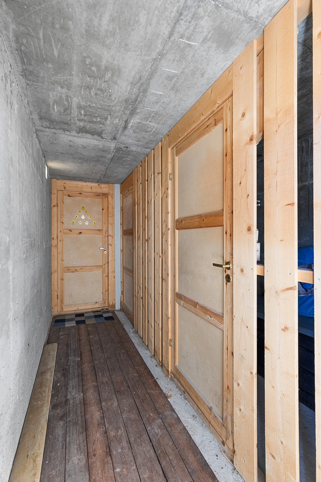 Bod for oppbevaring er like vis-a-vis inngangsdøren. Galleribilde
