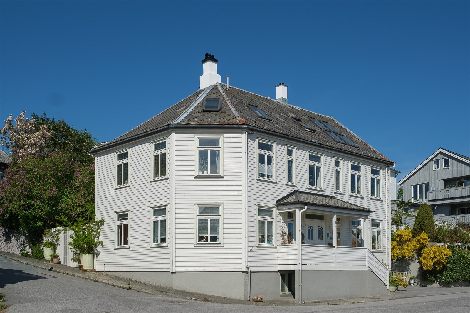 Din lokale eiendomsmegler Notar v/Anders Havneraas ønsker velkommen til Lars Guttormsens gate 23! Foto: Interiørfoto Galleribilde