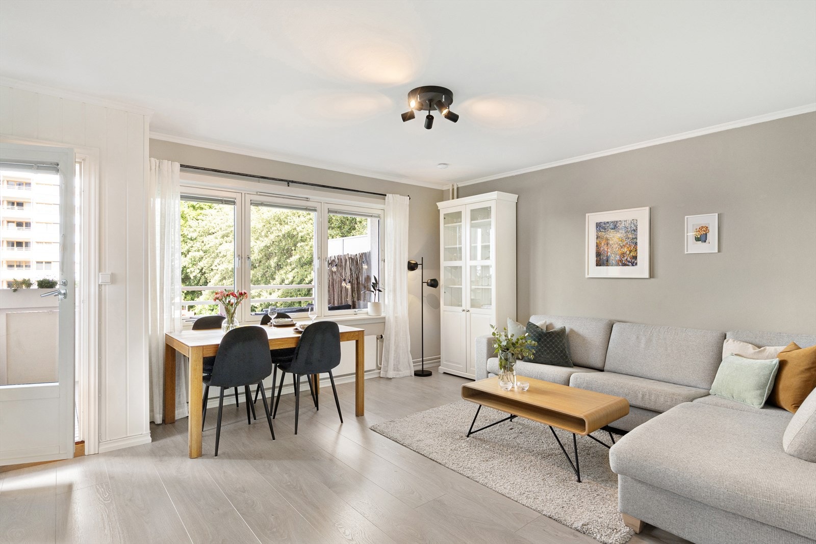 Isan Kvamme v/Nordvik Nydalen har gleden av å presentere Betzy Kjelsbergs vei 13l Foto: Pontus Holmenãs. Galleribilde