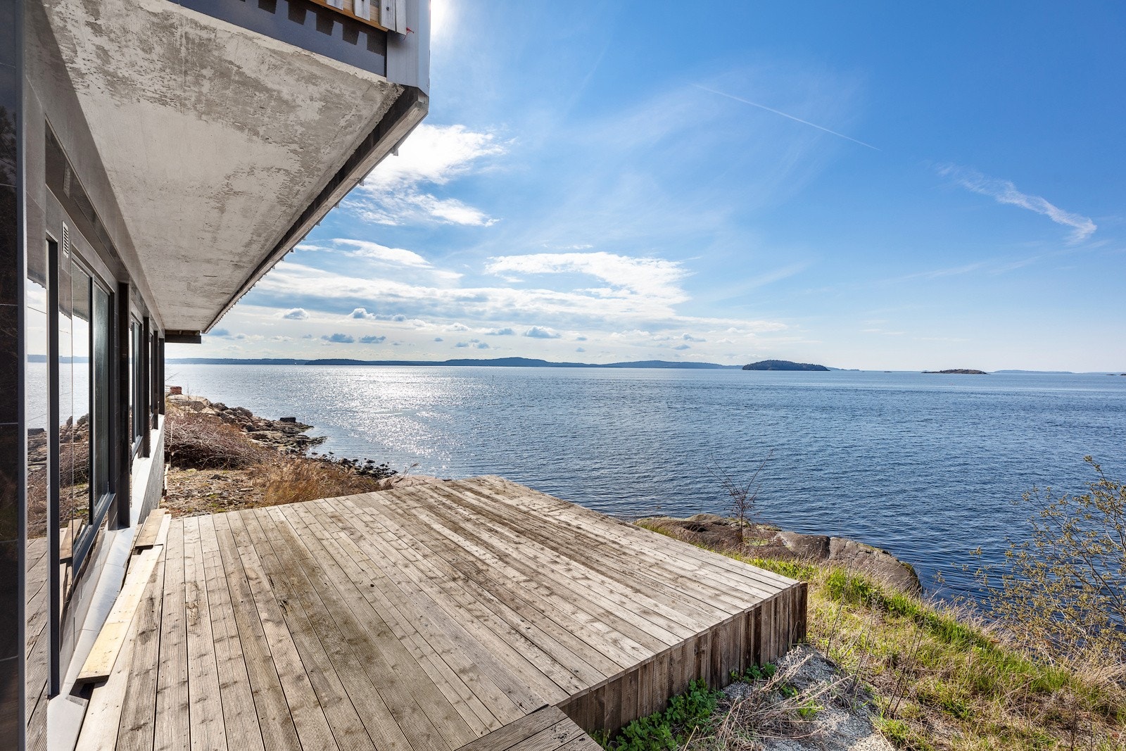 Terrasse på nedsiden av bygget Galleribilde