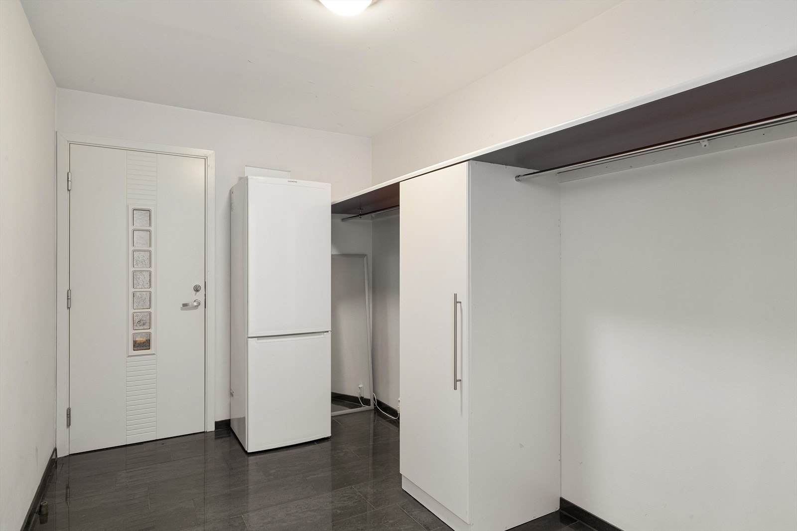 Direkte inngang fra garasjen. Galleribilde