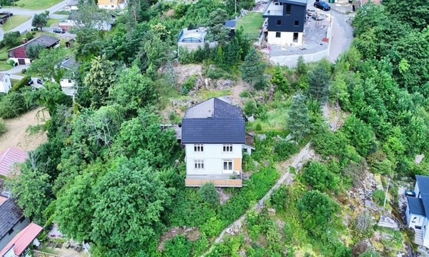 Boligen ligger høyt og fritt til Galleribilde