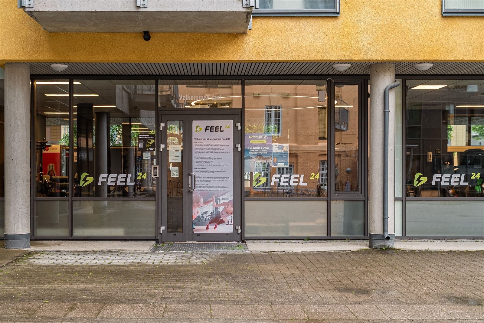 Feel24 ligger bare 2 minutters gange fra leiligheten, mens 3T er ca. 3 minutters gange unna. Galleribilde
