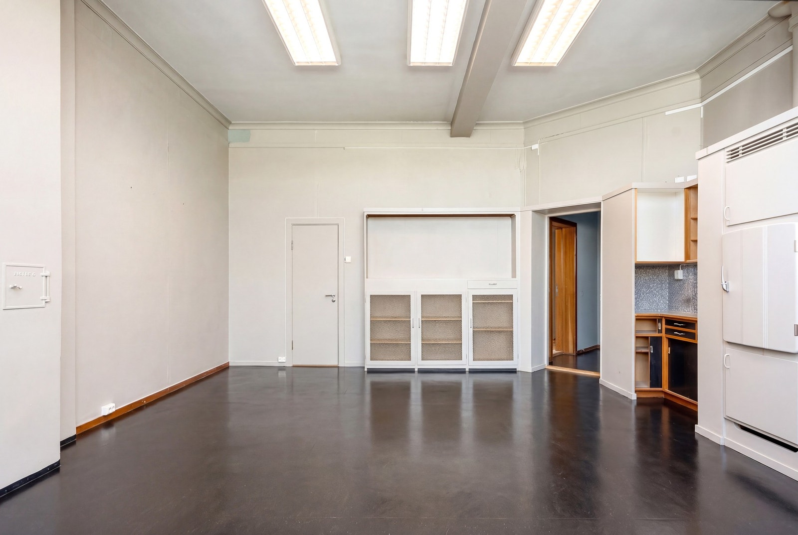 Romslig oppholdsrom med mange muligheter. Galleribilde