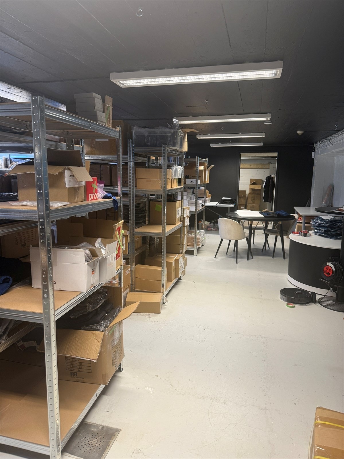 Mulighet for leie av lager på 70 kvm. i underetasje. Galleribilde