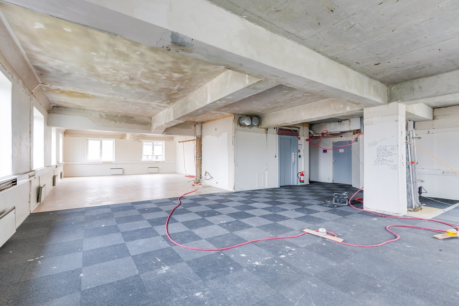 BTA 260 m² i 5. etasje klar for innredning.