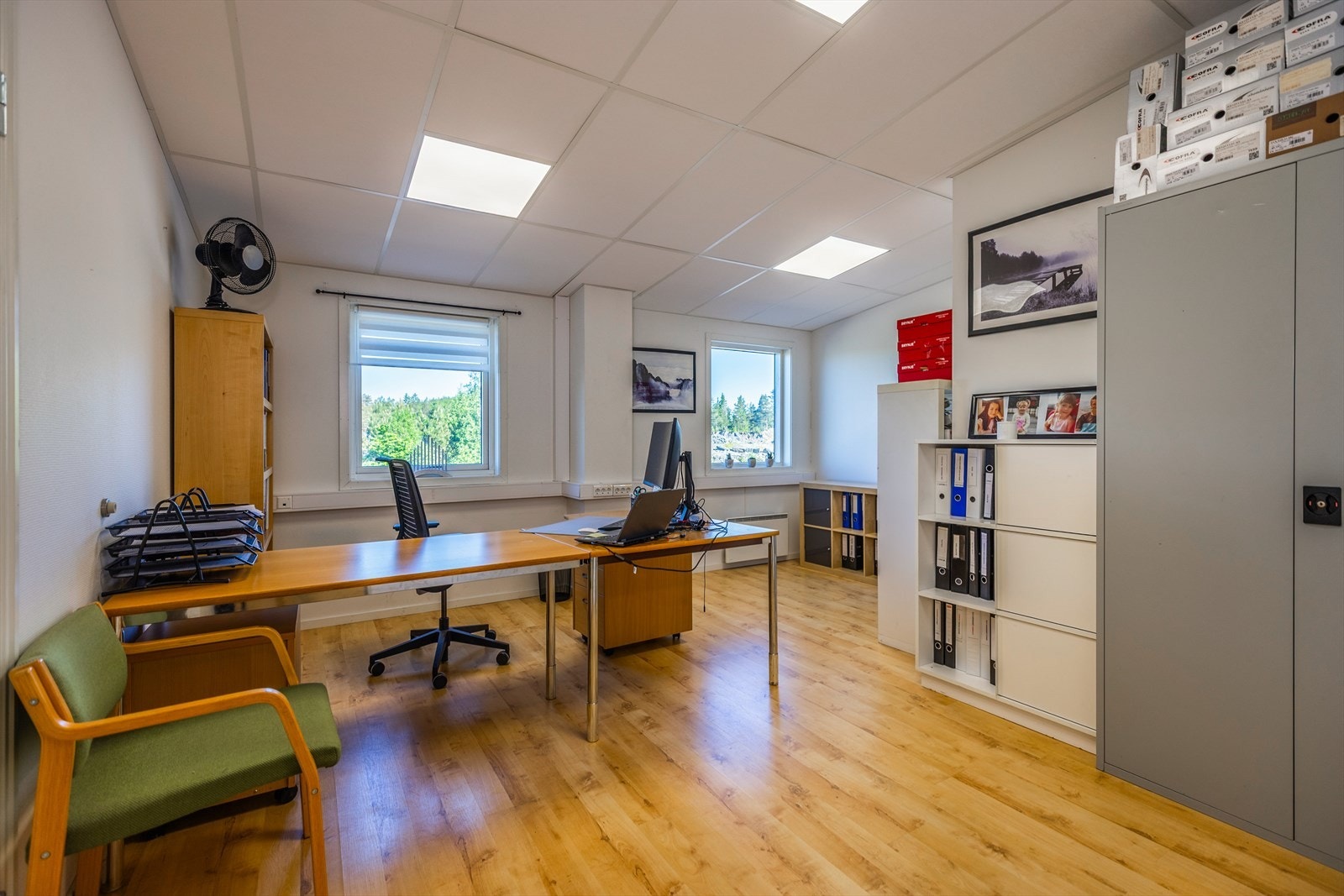 Bygget fremstår som funksjonelt og godt tilrettelagt for effektiv drift. Galleribilde