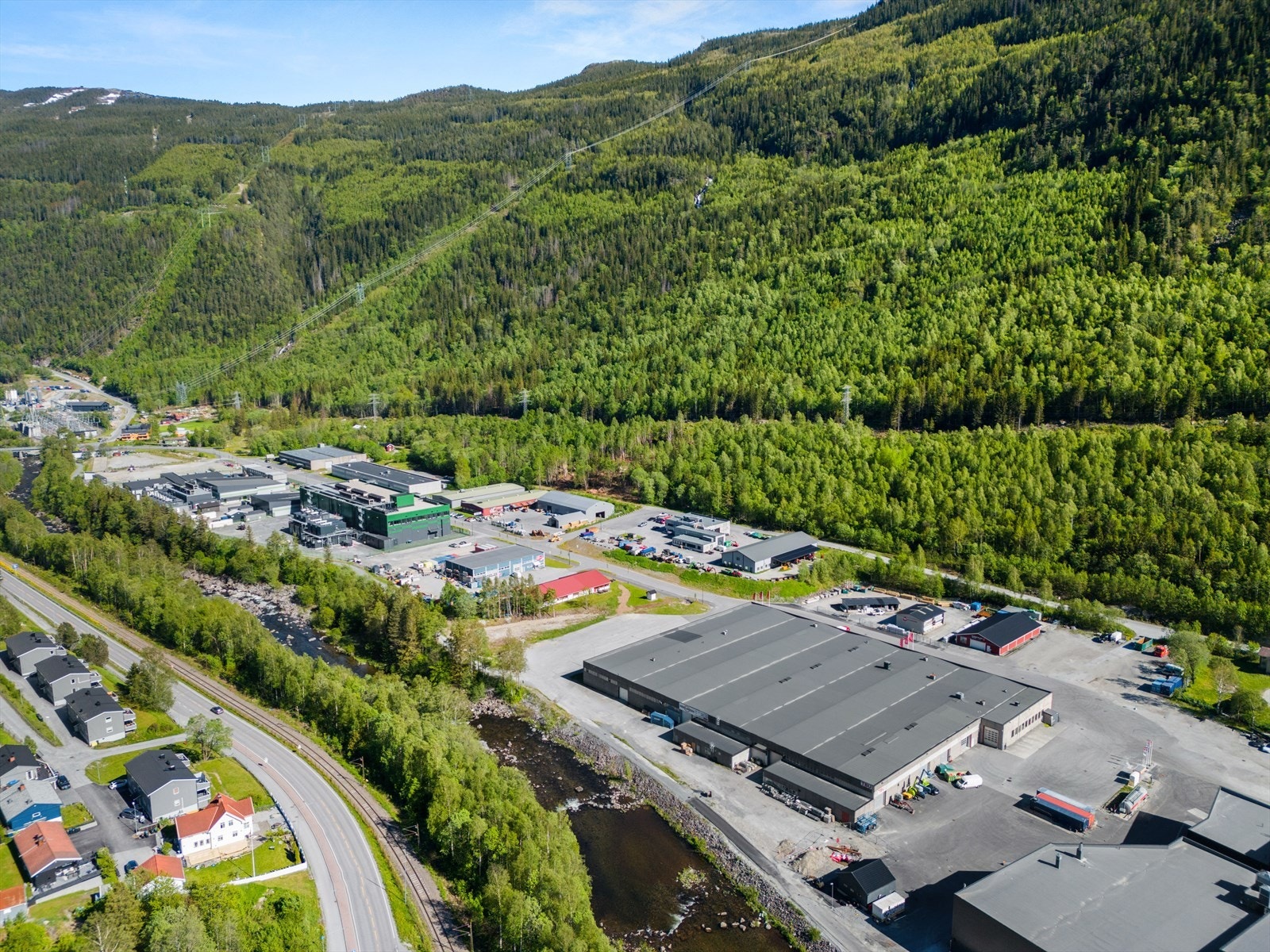 Svaddevegen 145 drone (6).jpg Galleribilde