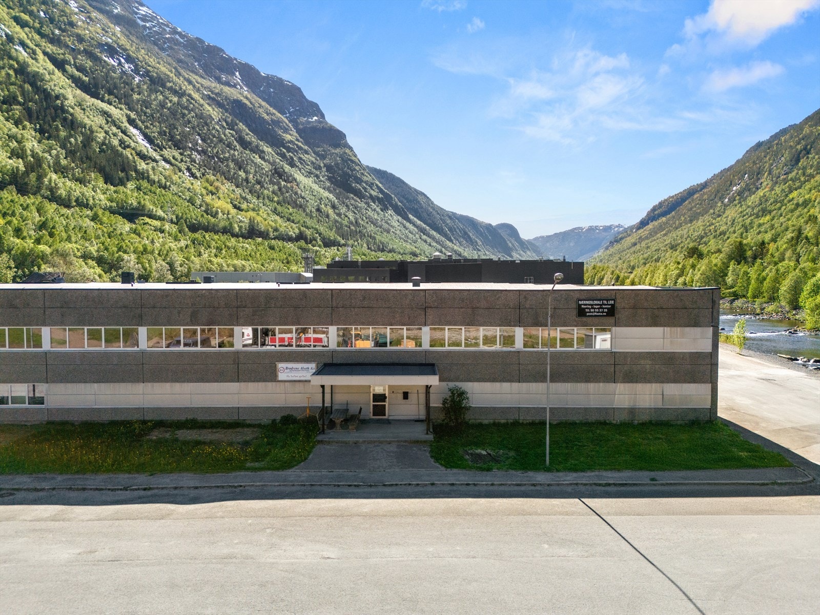 Svaddevegen 145 drone (11).jpg Galleribilde