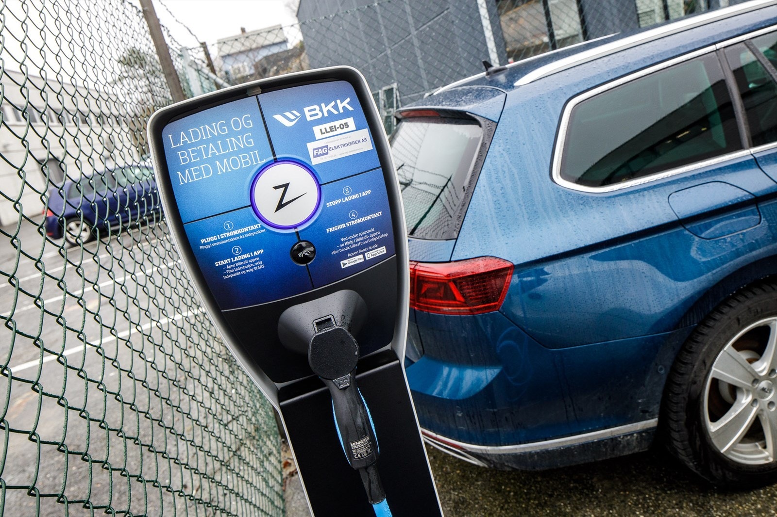 Mulig å leie parkeringsplasser med lader