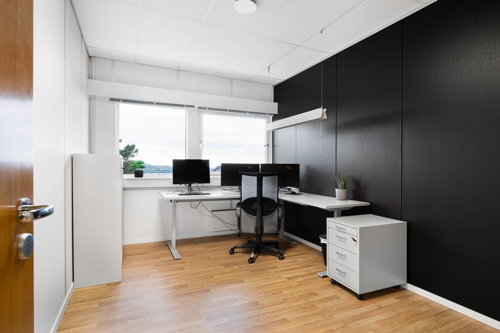 Kontorlokaler i 3. etg. BTA 680 m².