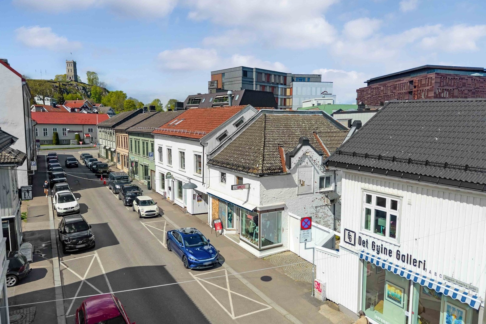 001.jpg Galleribilde
