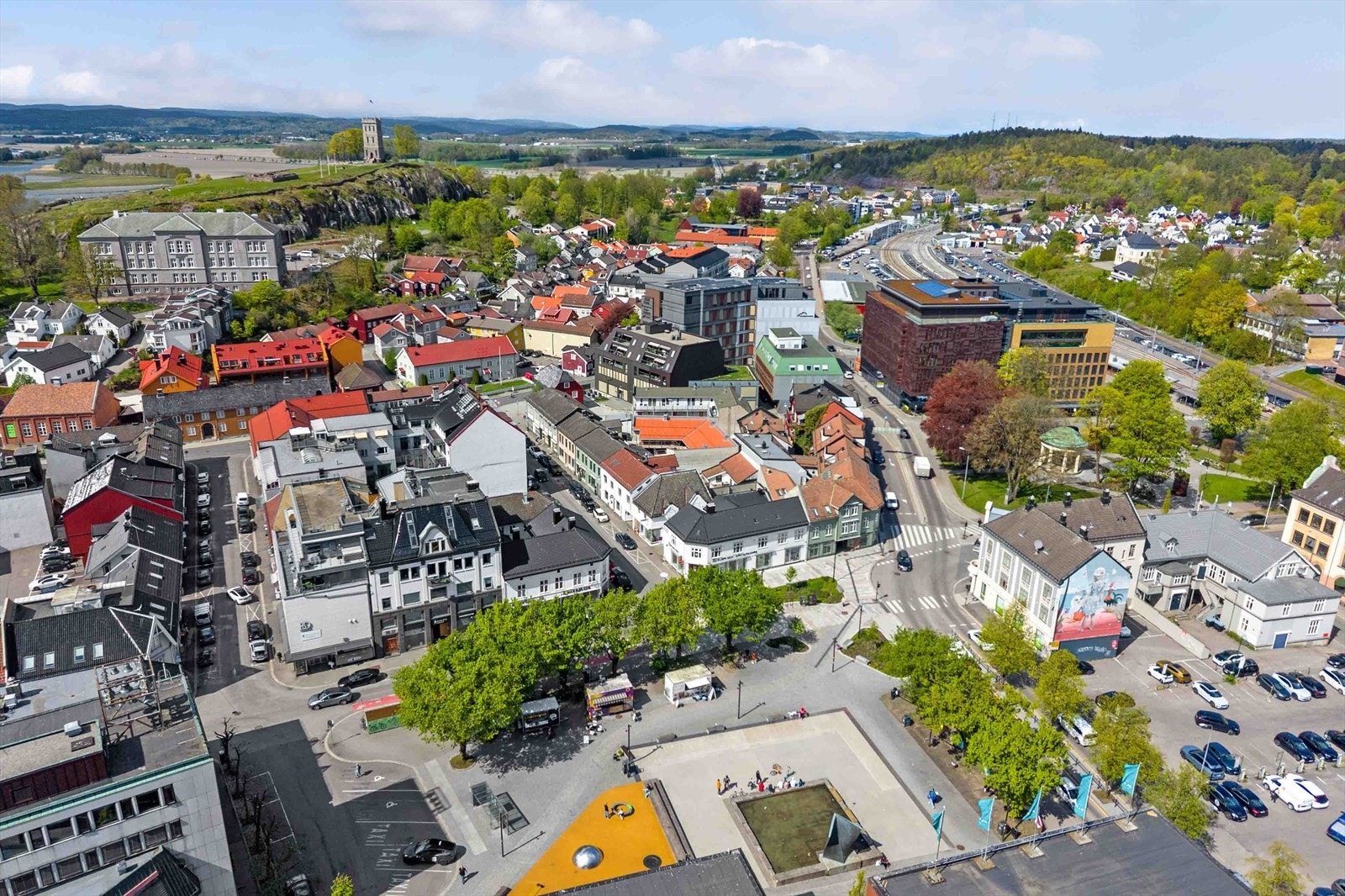 002.jpg Galleribilde