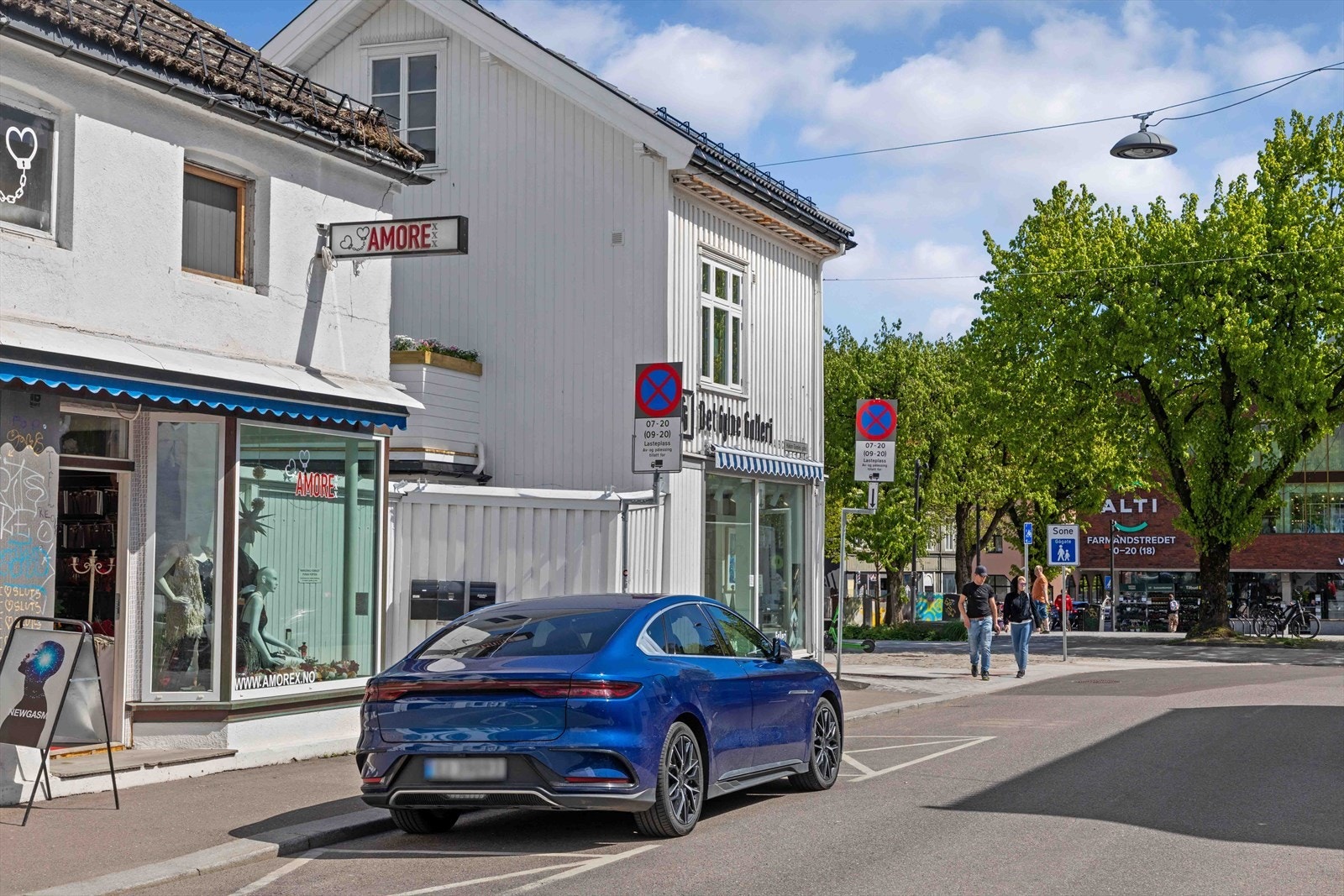 009.jpg Galleribilde