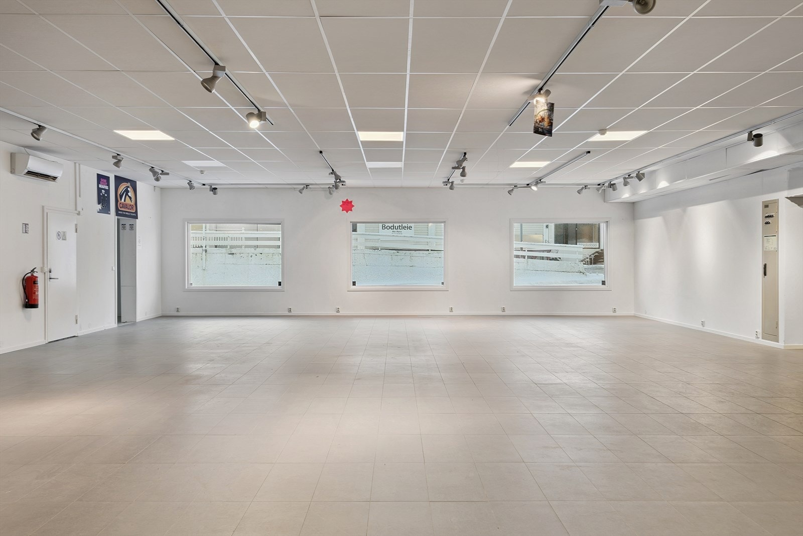 Frontvindu butikk Galleribilde
