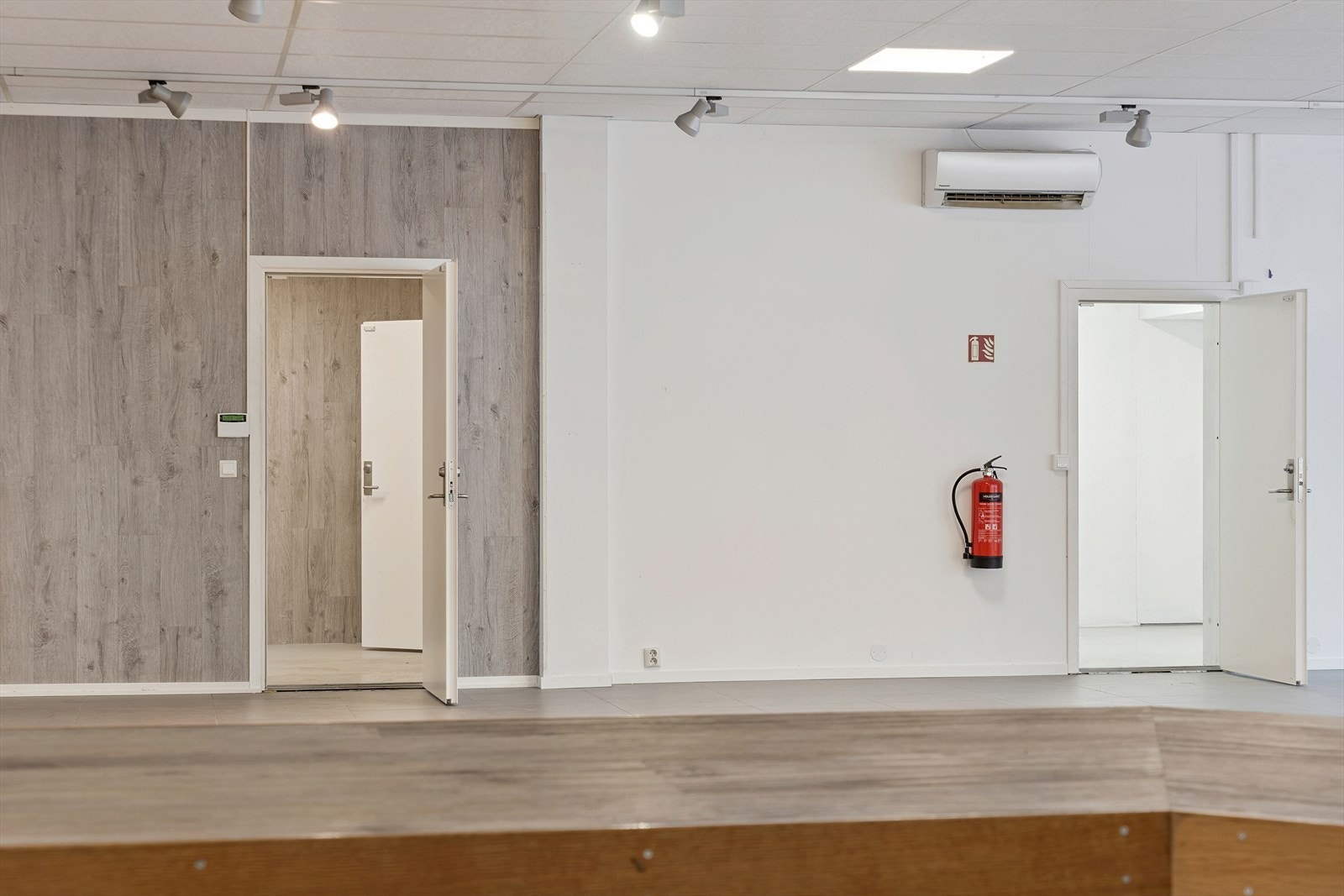 Inngang til lagerrom Galleribilde