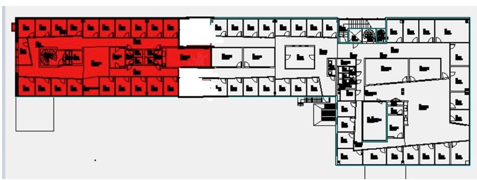 Plantegning 4. etg. Ledig areal merket med rød farge.