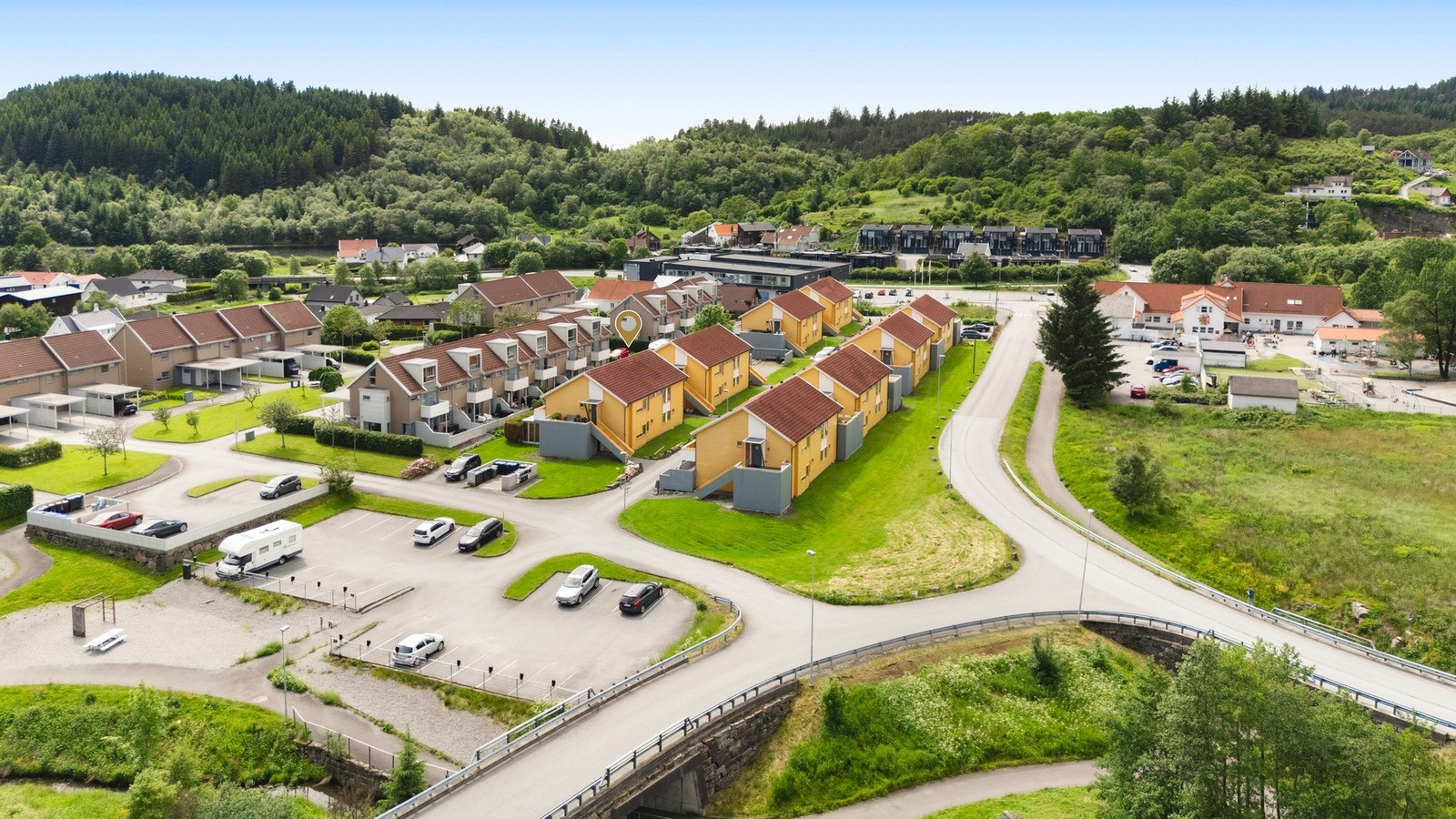 Her har du kort vei til skoler og barnehage. Galleribilde