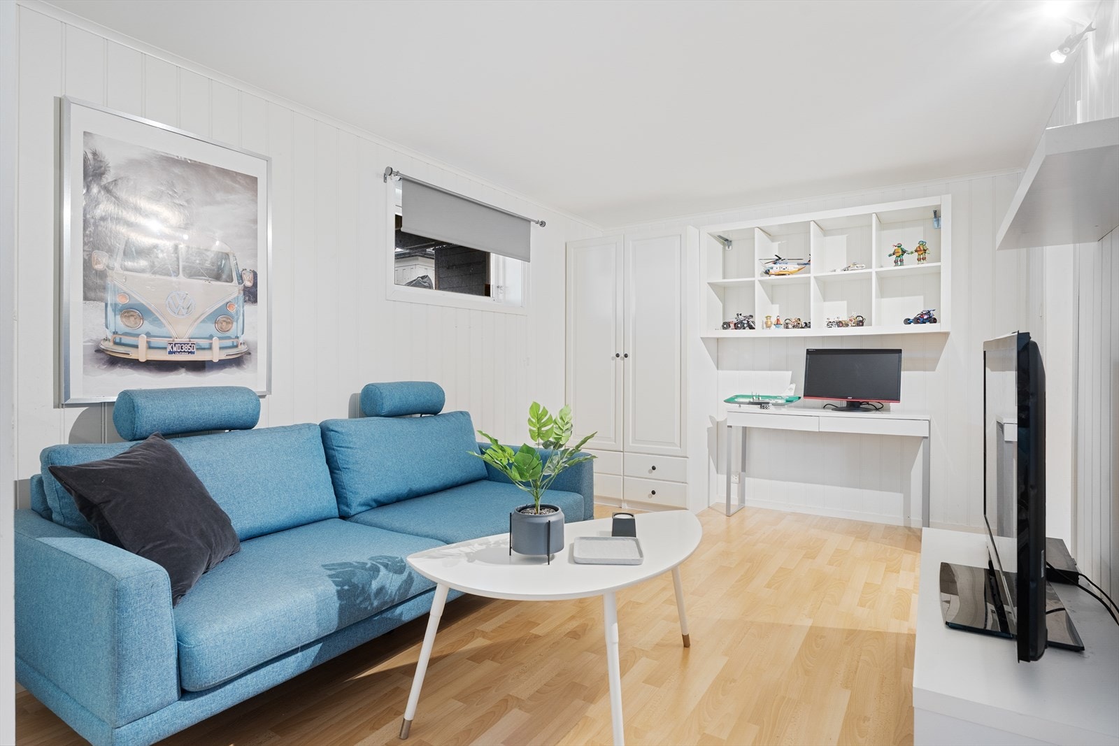 Soverommet har lyse og lette fargevalg på overflatene Galleribilde
