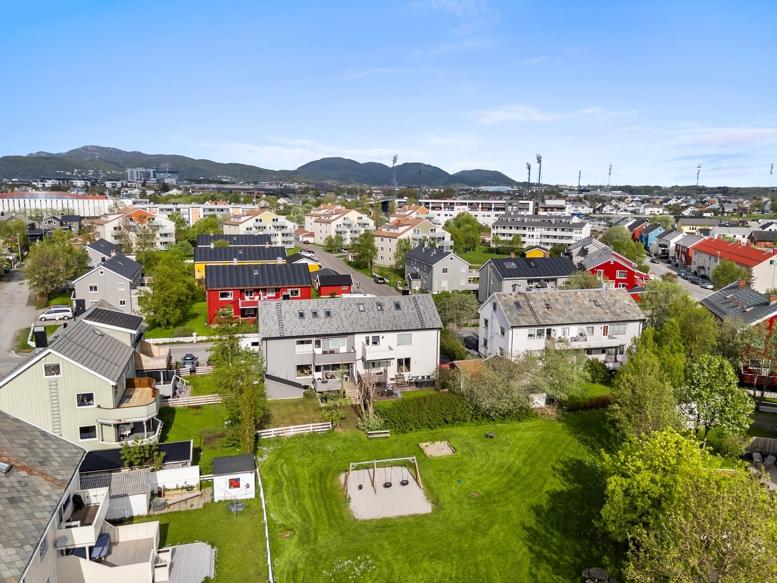 Felles hage på baksiden av bygget. Galleribilde