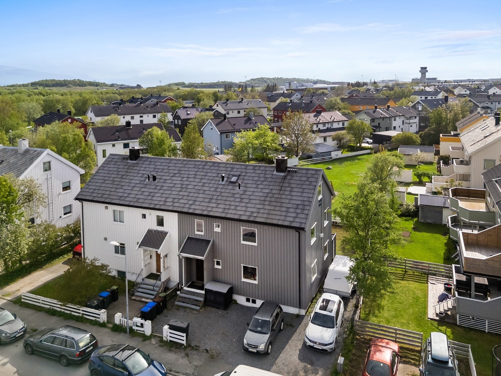 Koselig selveierleilighet perfekt for deg som er førstegangskjøper eller pendler. Galleribilde