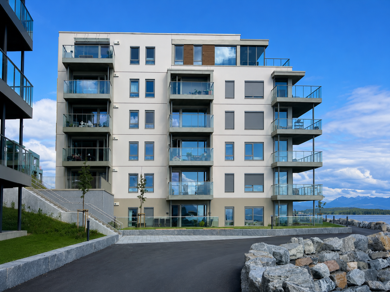 Fasade sett fra vestsiden Galleribilde