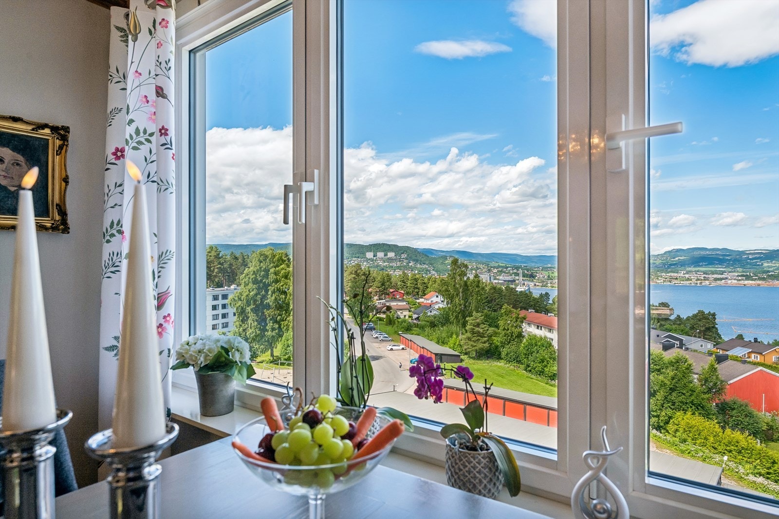 Leiligheten byr på en fantastisk utsikt over Drammen! Galleribilde