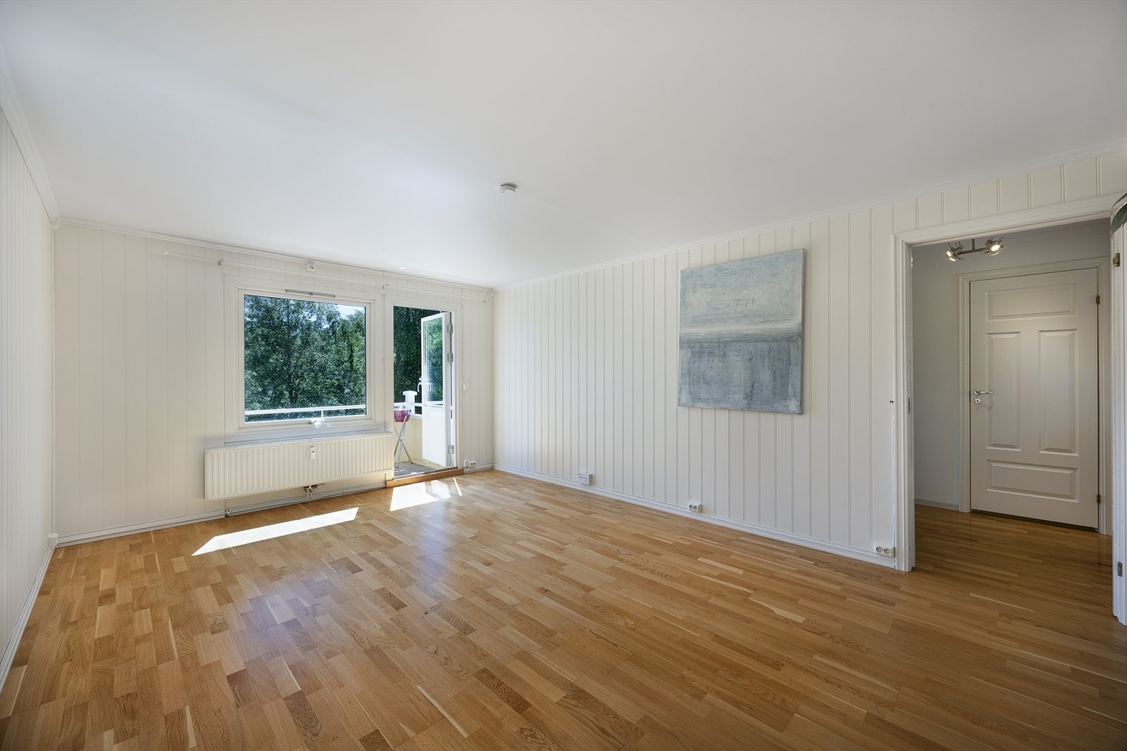 Boligen har en gjennomgående planløsning med flere innredningsmuligheter Galleribilde