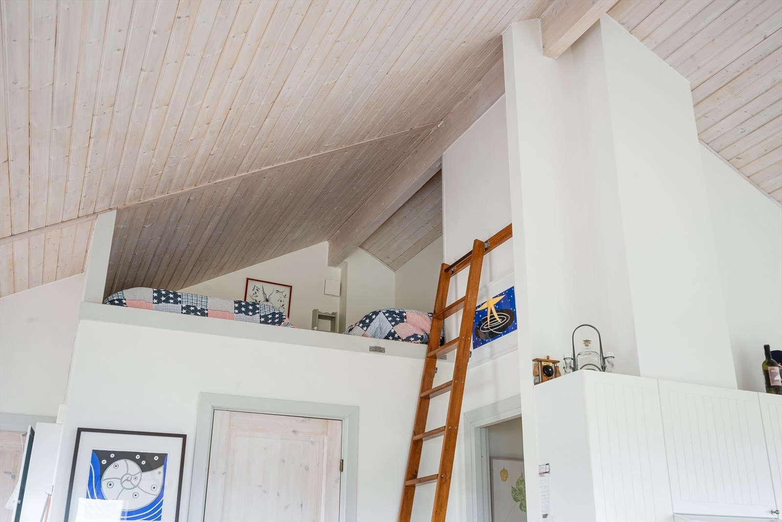 Hems på hytten gir et praktisk tilleggsareal på ca. 7 m². Galleribilde