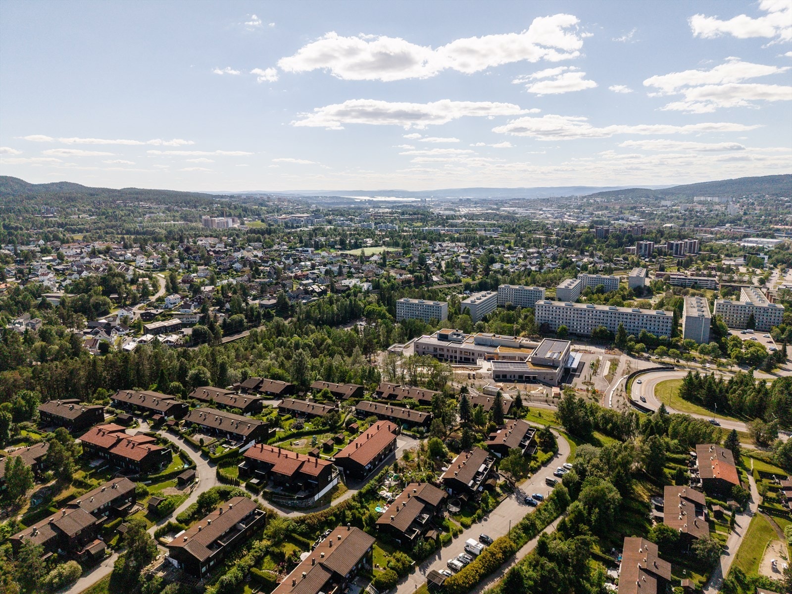 Fra Stasjonsfjellet er det enkel tilgang til turmuligheter i Lillomarka og Østmarka. Galleribilde