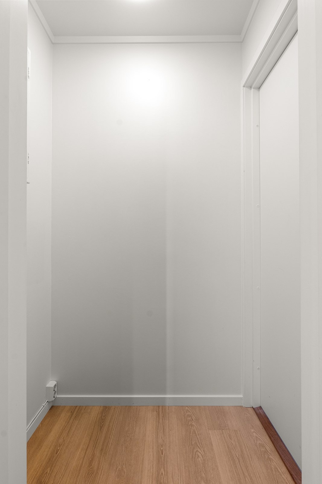 Entré tilknyttet kjøkkenet. Galleribilde