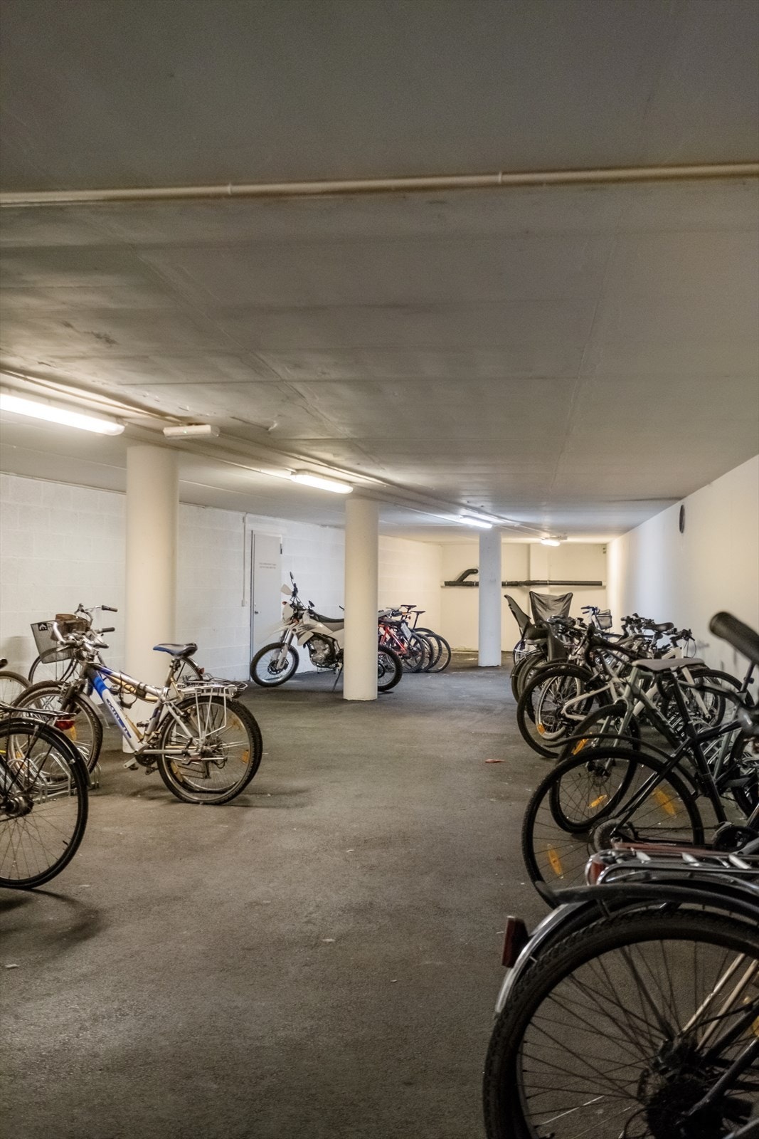 Sameiet har også en stor felles sykkelparkering. Galleribilde