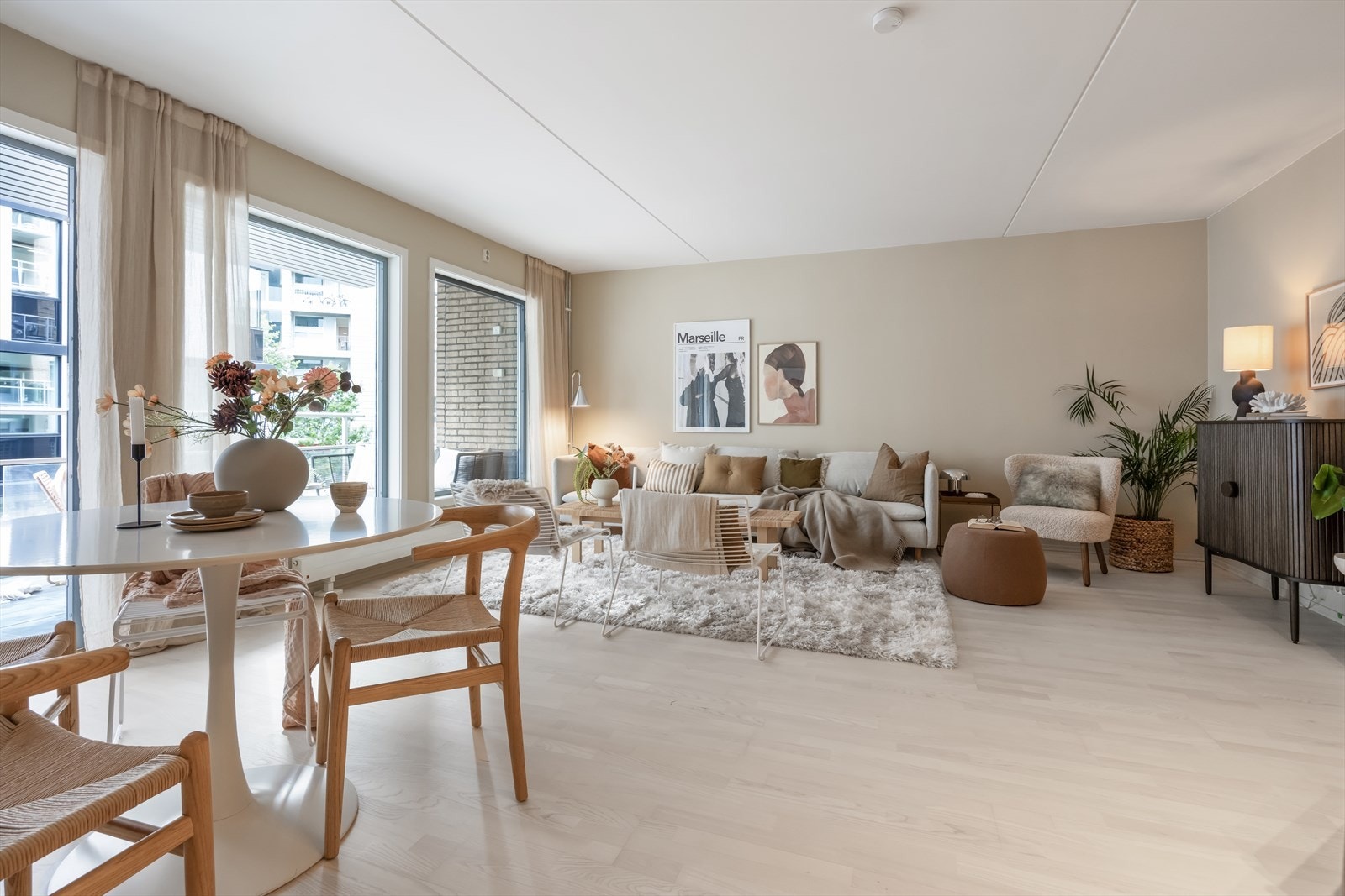 God plass til både tv-del og spiseseksjon Galleribilde