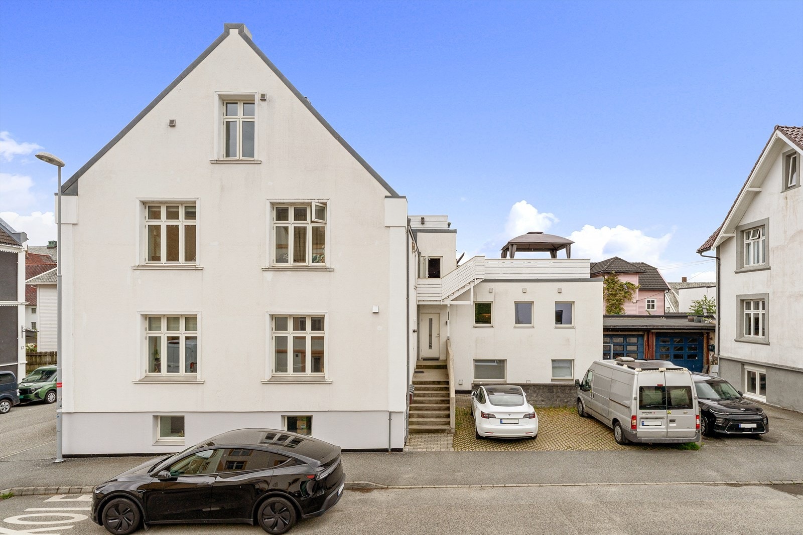 Parkering på tomt Galleribilde