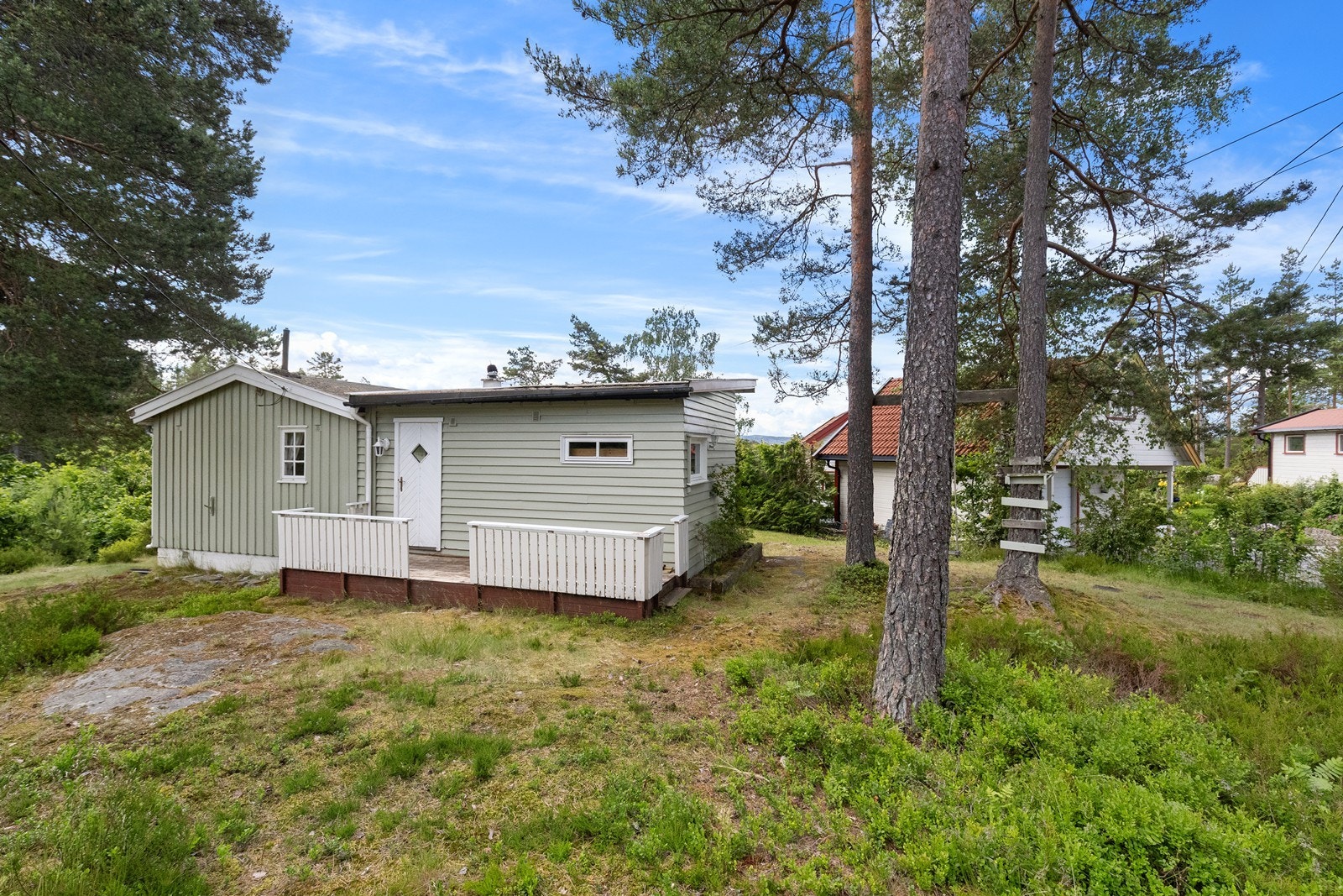 Tilbygget rommer to soverom, hver med egen inngang fra en felles terrasse. Galleribilde
