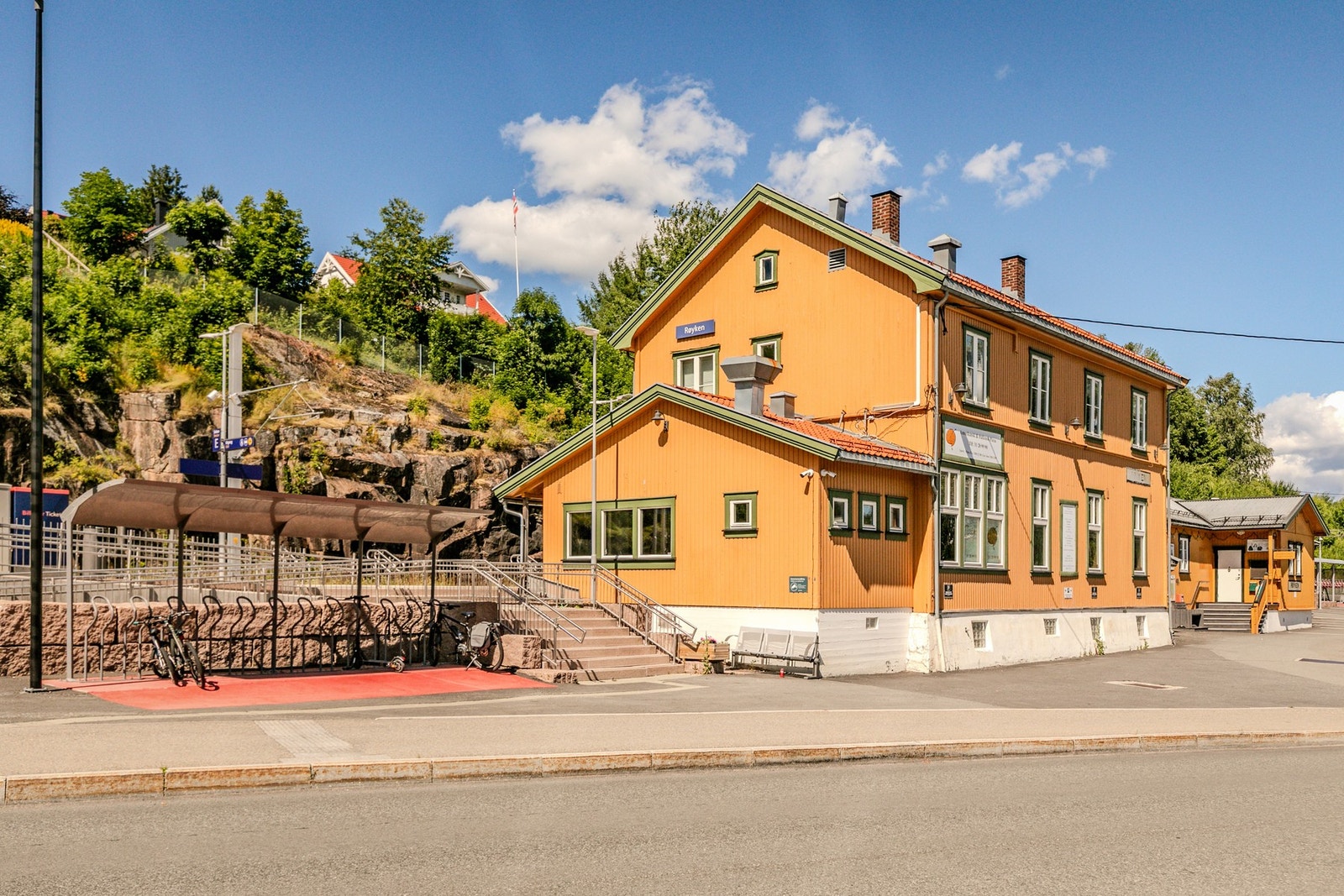 Røyken togstasjon Galleribilde