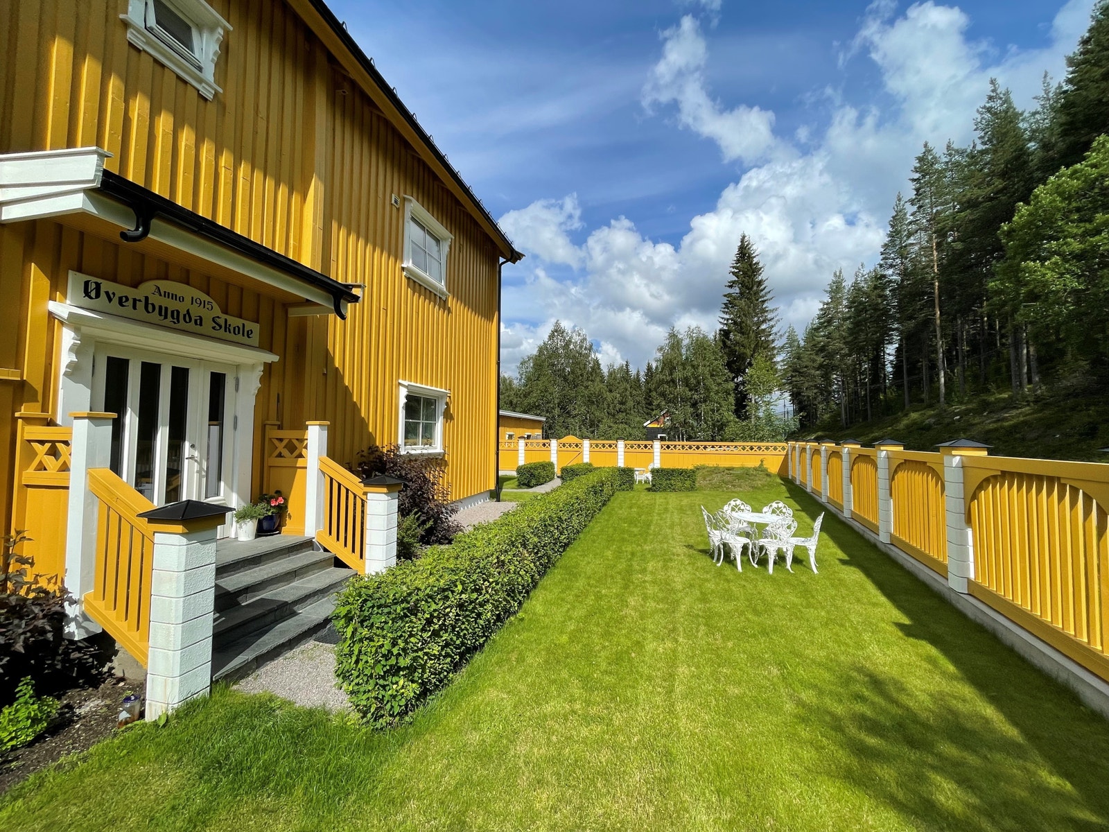 Hyggelig uteområde og adkomst. Galleribilde