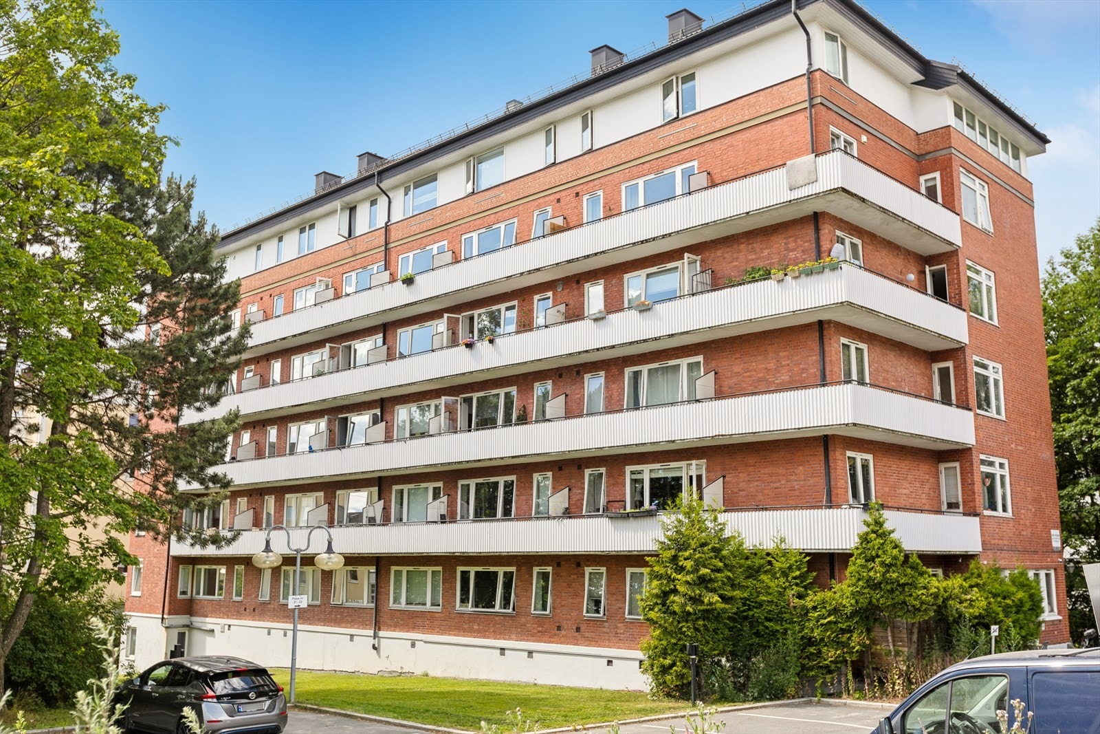 Her bor du sentralt på Ensjø, med kort vei til T-banen, butikker og servicetilbud. Galleribilde