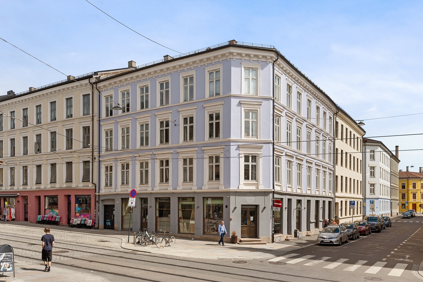 Fasade. Attraktiv beliggenhet på Grünerløkka, i en klassisk bygård med umiddelbar nærhet til alt bydelen har å by på. Galleribilde