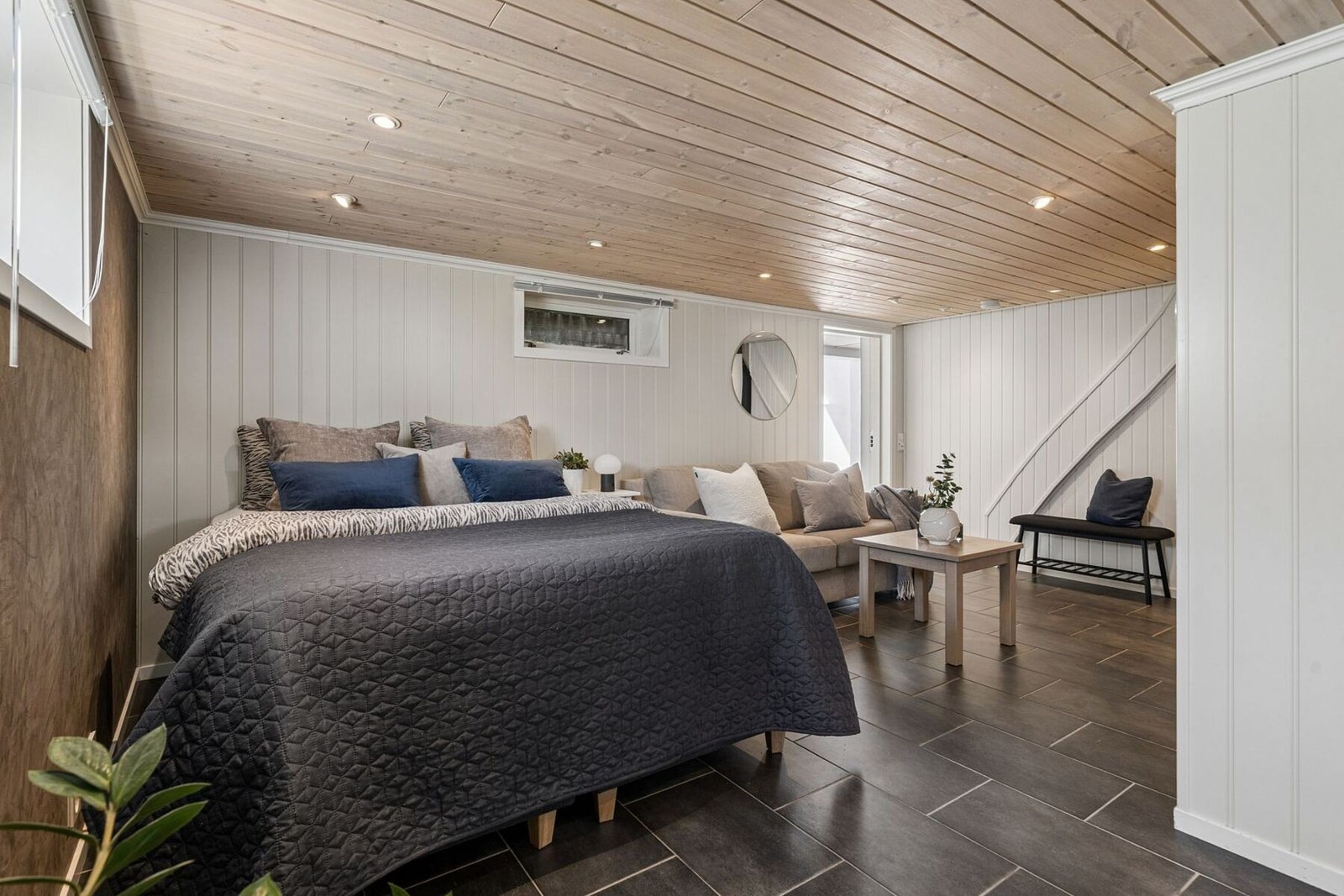 Downlights i taket gir ekstra god stemning. Galleribilde