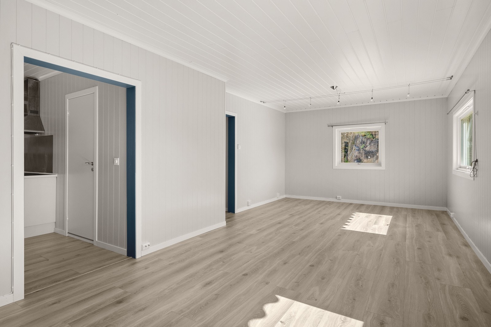 Innbydende stue med gode møbleringsmuligheter. Galleribilde